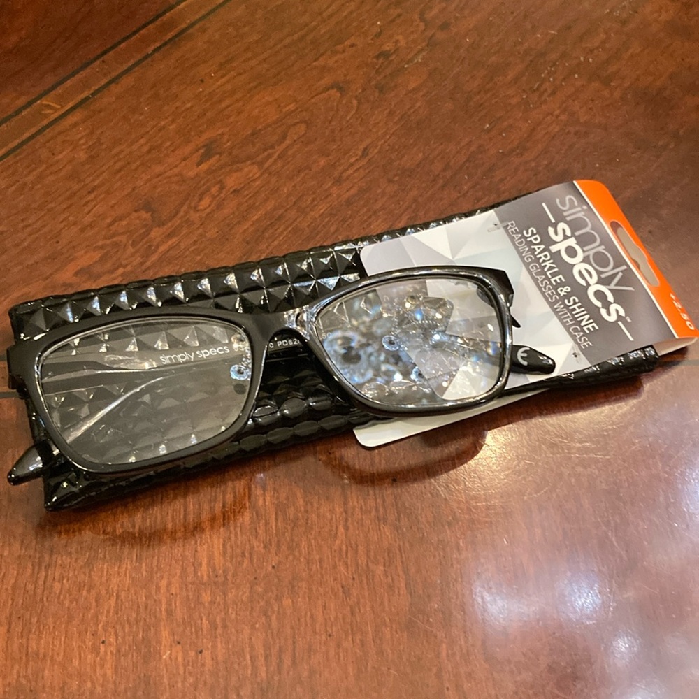 Simply Specs reading glasses and coordinating case. New with tags.
